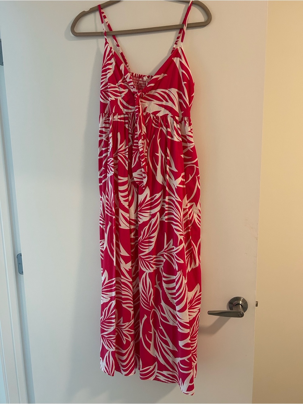 Women’s Red Tropical-Print Maxi Sundress with White Leaf Pattern